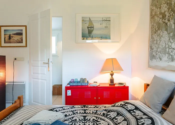 Independante Dans Maison Alojamento de Acomodação e Pequeno-almoço 3*