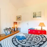 Independante Dans Maison Bed & Breakfast 3*