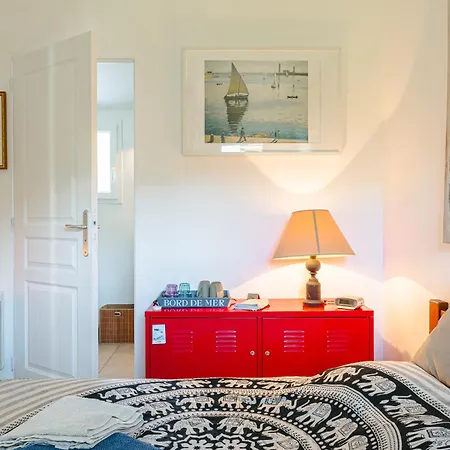 Independante Dans Maison Bed & Breakfast 3*