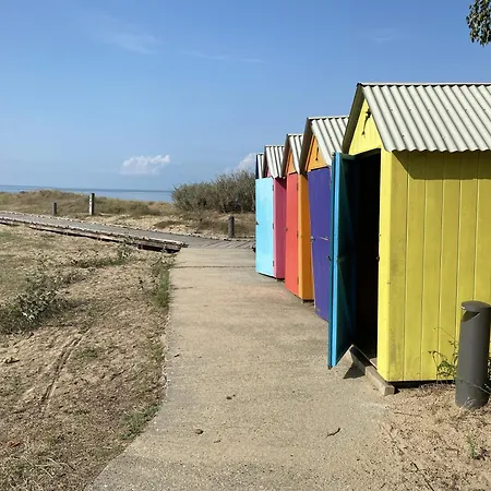 Bed & Breakfast Independante Dans Maison Le Chateau-d'Oleron